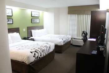 Standard Room, 2 Queen Beds, Non Smoking