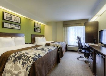 Standard Room, 2 Queen Beds, Non Smoking