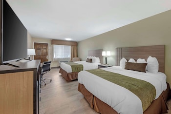 Standard Room, 2 Queen Beds, Non Smoking, Refrigerator & Microwave