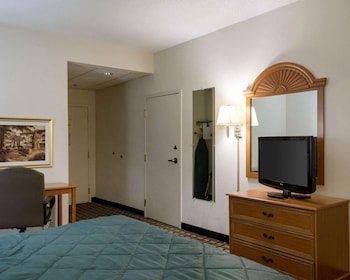 Standard Room, 1 King Bed, Non Smoking