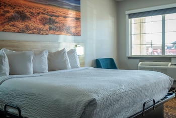 Room, 1 King Bed, Accessible