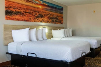 Room, 2 Queen Beds, Non Smoking