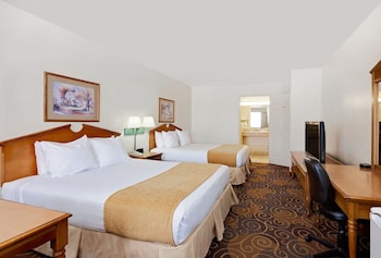 Room, 2 Queen Beds, Non Smoking