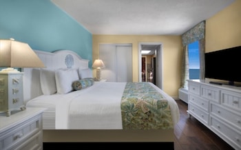 Oceanfront Base King Suite
