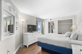 Standard Suite, Oceanfront (King Bed)
