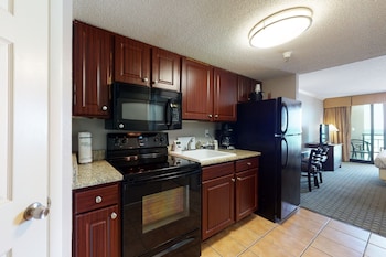 Room (Studio, King Bed, Oceanfront)