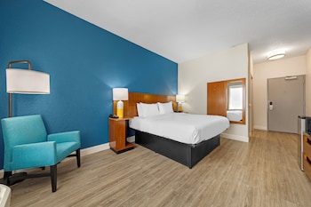 Room, 1 King Bed, Accessible, Non Smoking (Accessible Tub)