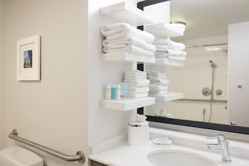 Room, 1 King Bed, Accessible, Non Smoking