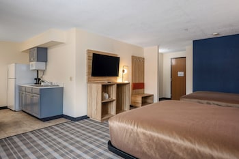 Standard Room, 2 Queen Beds, Kitchenette (Extended Stay Suite)