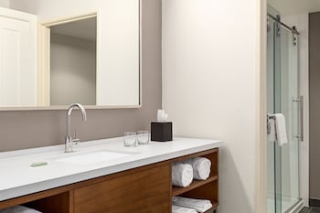 Executive Room, 1 King Bed with Sofa bed