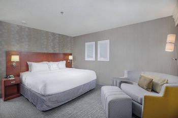 Suite, 1 Bedroom, Accessible Bathtub