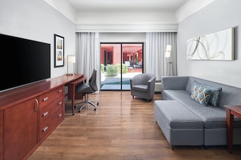 Room, 2 Queen Beds (Mobility/Hearing Access, Roll-In Shwr)