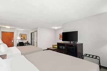 Suite, Multiple Beds, Accessible, Non Smoking