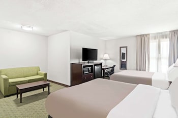 Suite, Multiple Beds, Non Smoking