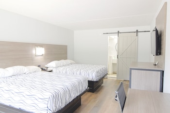 Double Room, 2 Queen Beds, Non Smoking