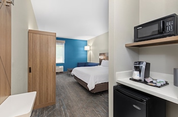 Standard Room, 1 King Bed with Sofa bed