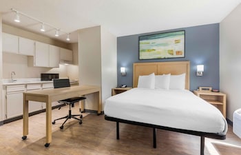 Studio, 1 Queen Bed, Non Smoking