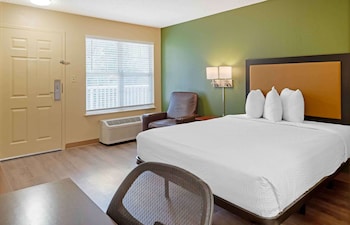 Studio, 1 Queen Bed, Non Smoking