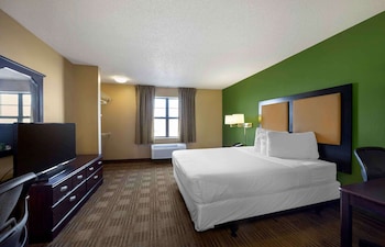 Standard Room, 1 King Bed, Non Smoking