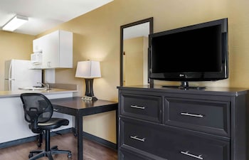Studio, 1 Queen Bed, Non Smoking