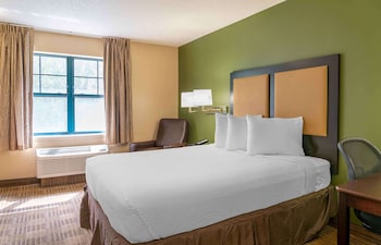 Studio, 1 Queen Bed, Non Smoking