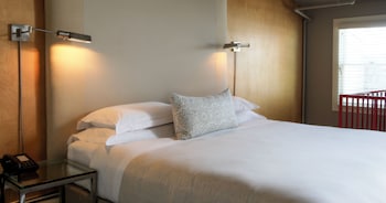 Duplex, 1 King Bed