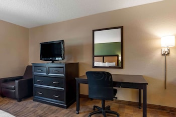 Studio, Mobility Accessible (One King Bed, Non-smoking)