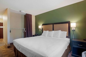 Studio, Mobility Accessible (One King Bed, Non-smoking)