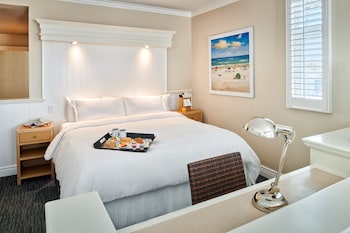 Suite, One King Bed, Strand Ocean Front