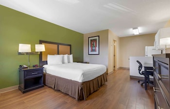 Studio, 1 Queen Bed, Non Smoking