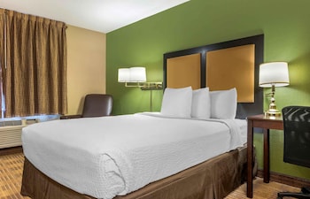 Studio, 1 Queen Bed, Non Smoking