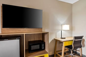 Basic Double Room, 2 Double Beds
