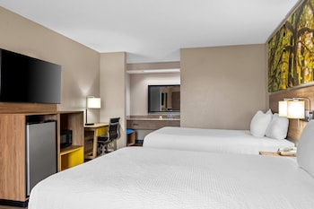 Basic Double Room, 2 Double Beds