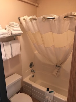 Room, 2 Queen Beds, Smoking