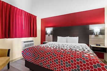 Suite, 1 King Bed with Sofa bed, Non Smoking