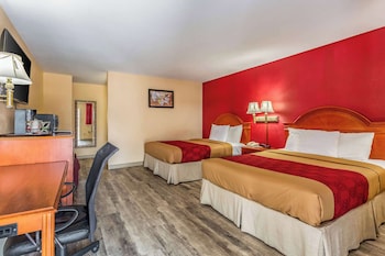 Standard Room, 2 Queen Beds, Non Smoking