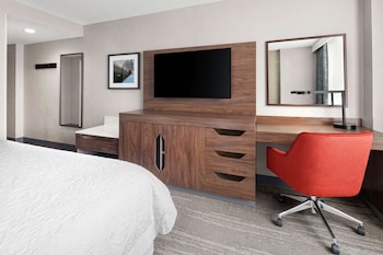 Room, 1 King Bed, Accessible, Non Smoking (Hearing)