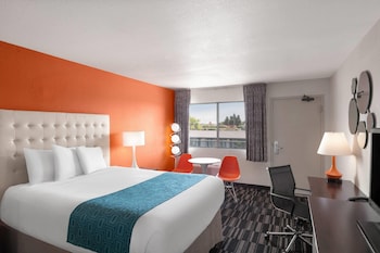 Standard Room, 1 Queen Bed