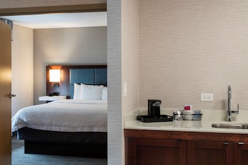 Suite, 1 King Bed