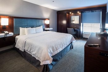 Room, 1 King Bed, Accessible (Hearing)