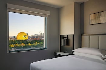 Suite, 2 Queen Beds (View)