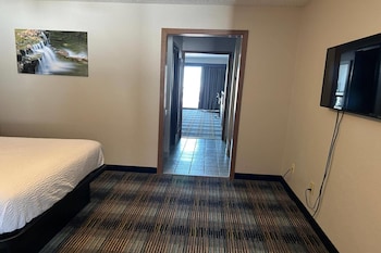 Suite, 2 Queen Beds, Non Smoking, Lake View