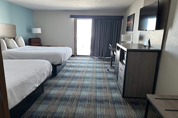 Suite, 2 Queen Beds, Accessible, Lake View
