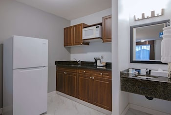 2 Queen Beds Kitchenette, Non Smoking