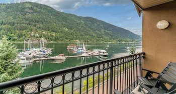 Suite, 1 King Bed, Non Smoking, Balcony (Separate Living Room;with Sofabed)