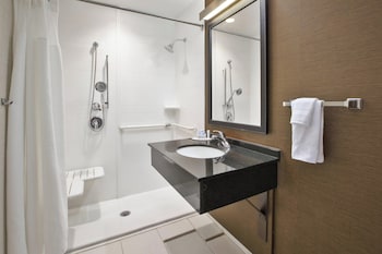 Room, 1 King Bed, Accessible Bathtub