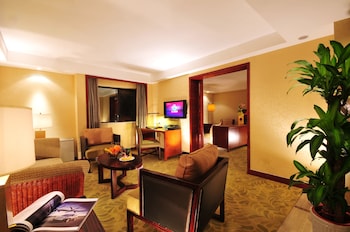 Deluxe Suite, 1 King Bed, Executive Level