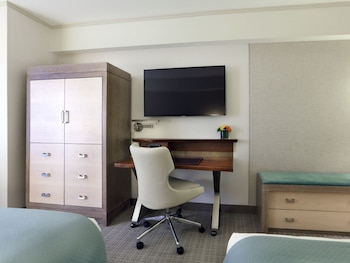 Deluxe Room, 2 Double Beds