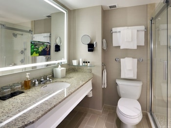 Suite, 1 King Bed, Harbor View
