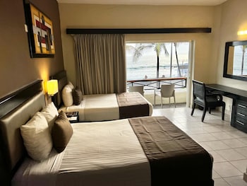 Standard Room, 2 Double Beds, Ocean View